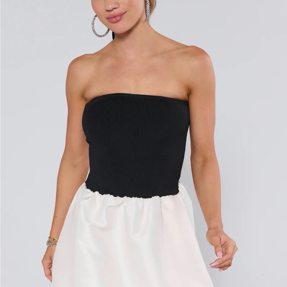 Elegant Black and White Strapless Mini Dress